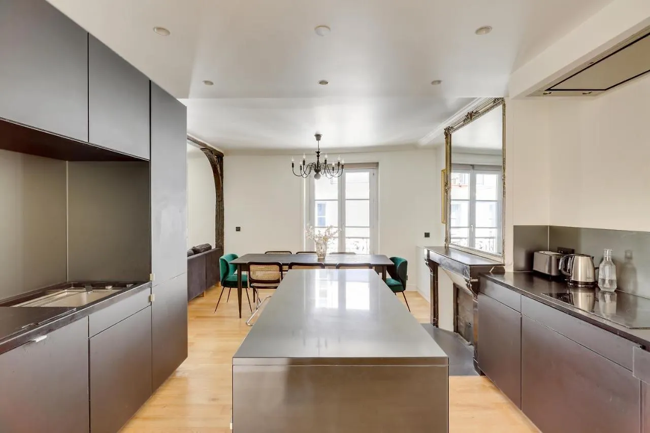 Beautiful Apartment For 8 People Paris 0*,